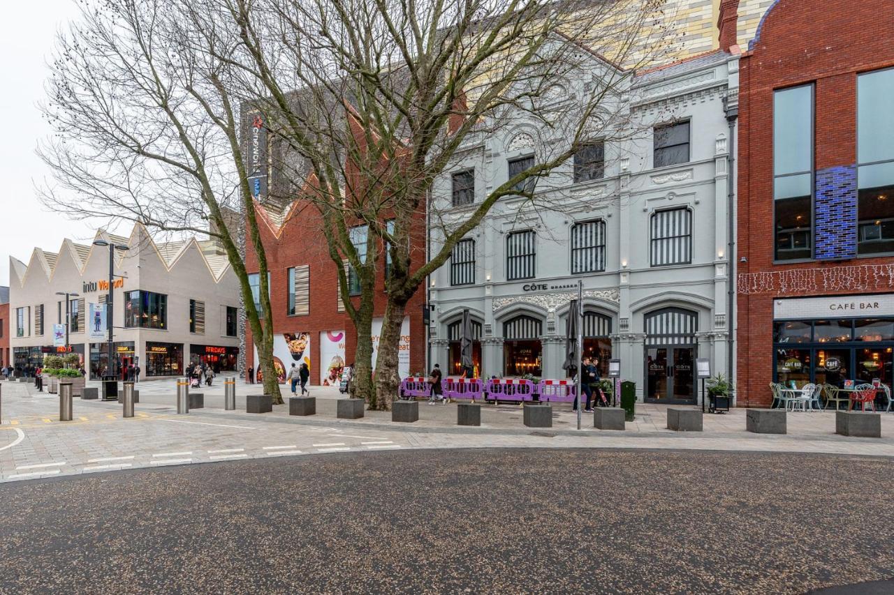 Watford Town Centre, Serviced One Bed Flat With Choice Of King Or Twin Beds, Sleeps Up To 4 Sharing, Free Wifi And Free Movies London Exterior foto