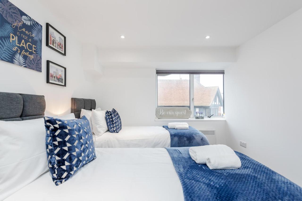 Watford Town Centre, Serviced One Bed Flat With Choice Of King Or Twin Beds, Sleeps Up To 4 Sharing, Free Wifi And Free Movies London Exterior foto